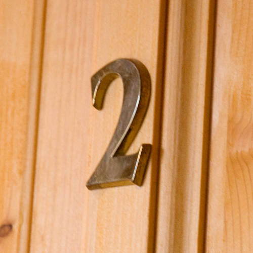 Camera tripla la mansardă cu aer condiționat (se poate solicita pat suplimentar)