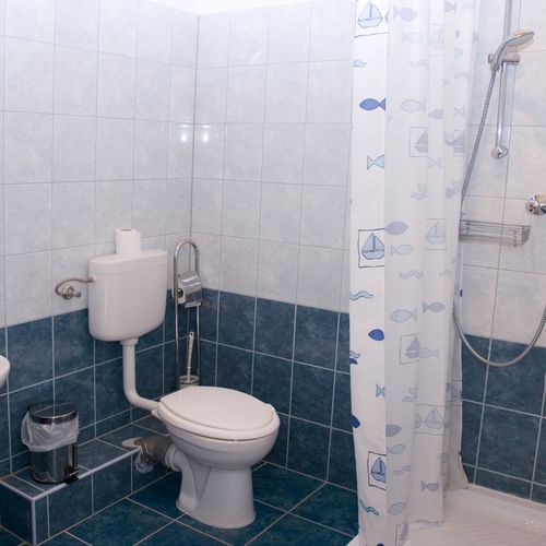 Camera dubla la mansardă cu aer condiționat