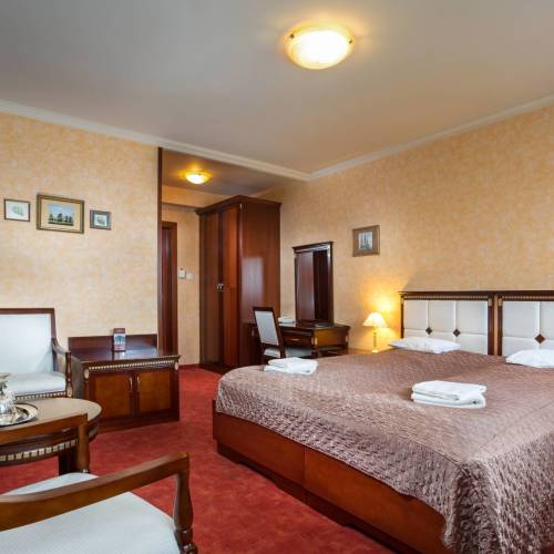 Camera cvadrupla deluxe familial(a)