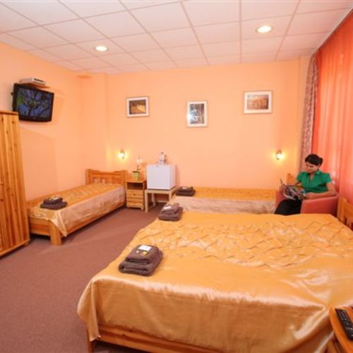 Air Conditioned Quadruple Room with LCD/Plasma TV (extra bed available)