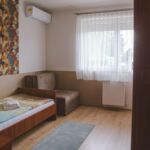 Yard View Upstairs Single Room