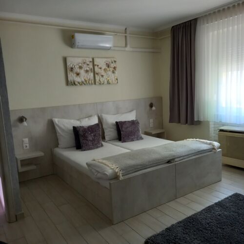 Standard Triple Room ensuite