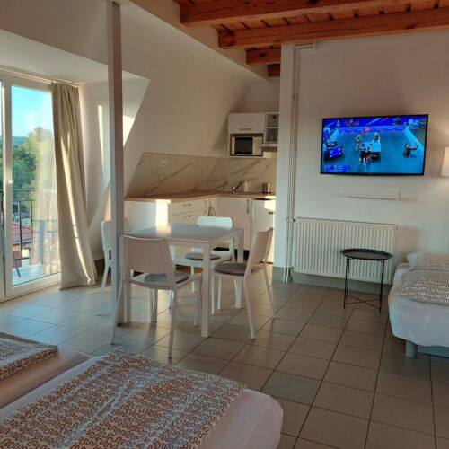 Studio Apartman pro 4 os. s 1 ložnicí na poschodí