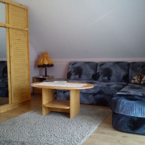 Apartament 4-osobowy z balkonem z klimatyzacją z 2 pomieszczeniami sypialnianymi