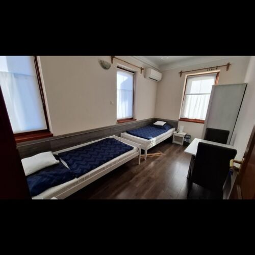 Camera twin la parter cu aer condiționat