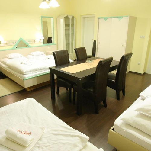 Pokoj s klimatizací pro 4 os. s výhledem na město