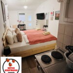 Apartmán s manželskou posteľou s 1 spálňou s výhľadom na dvor  (s možnosťou prístelky)