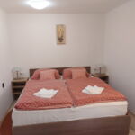 Basement 2-Room Apartment for 6 Persons