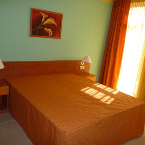 Apartament 4-osobowy Standard Plus z własną kuchnią z 2 pomieszczeniami sypialnianymi