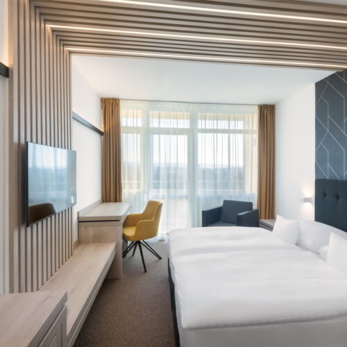 Standard Zweibettzimmer mit Balkon