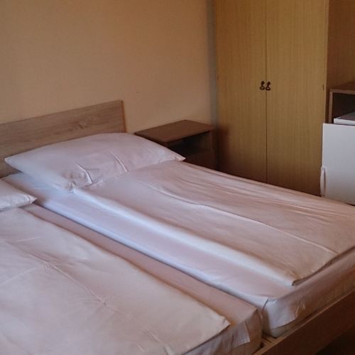 Yard View Ground Floor Twin Room (extra bed available)