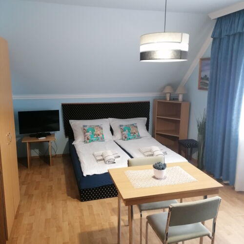 1-Zimmer-Apartment für 4 Personen mit Balkon und Klimaanlage