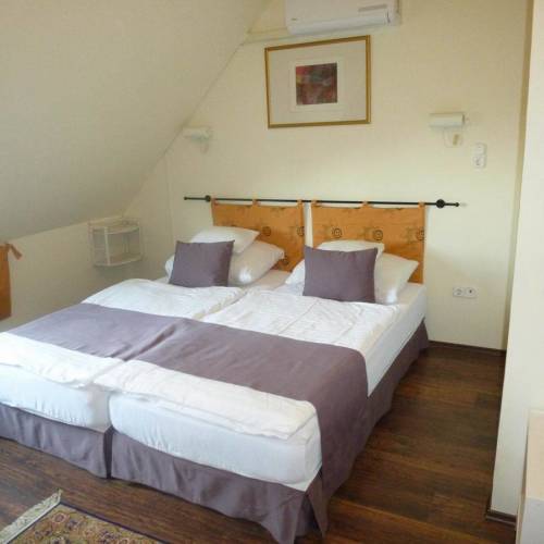 Camera dubla standard cu aer condiționat