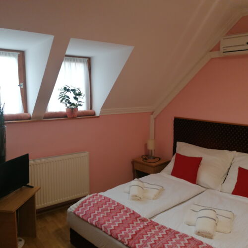 1-Zimmer-Apartment für 2 Personen mit Badezimmer und Eigener Küche