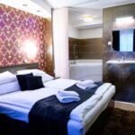 Superior Double Room with Bathtub