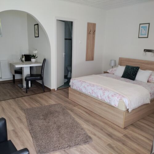 Komfort 1-Zimmer-Apartment für 2 Personen mit Klimaanlage (Zusatzbett möglich)