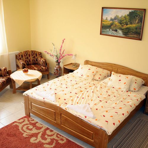 Apartament la etaj cu balcon cu 1 camera pentru 3 pers.