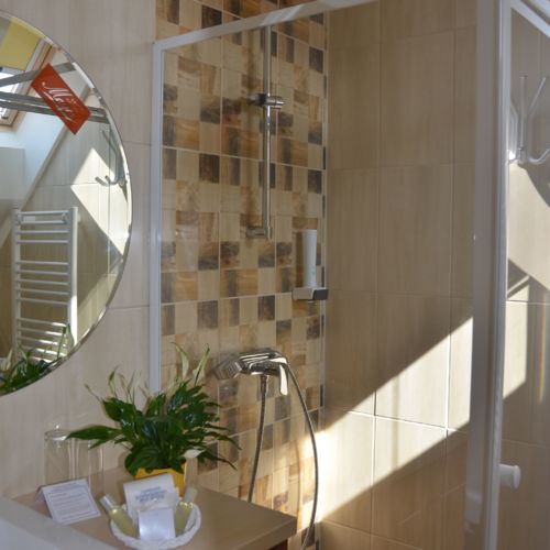 Apartament 4-osobowy na parterze Superior z 2 pomieszczeniami sypialnianymi