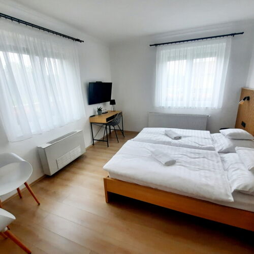 2-Room Balcony Suite for 4 Persons with Shared Bathroom (extra beds available)