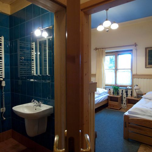 Camera dubla standard cu grup sanitar