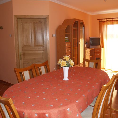 Apartament 6-osobowy Classic z widokiem na ogród z 2 pomieszczeniami sypialnianymi