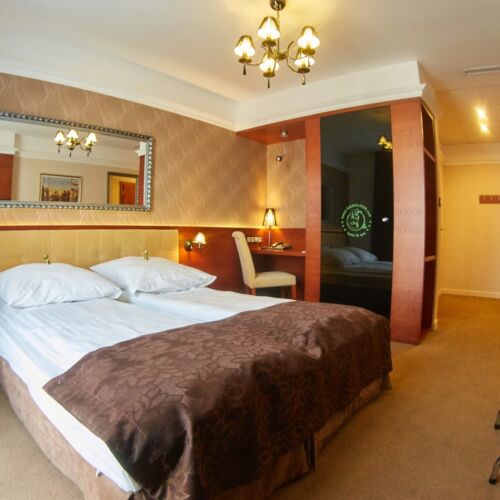 Standard Twin Room ensuite