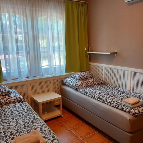 Air Conditioned Twin Room with Shower