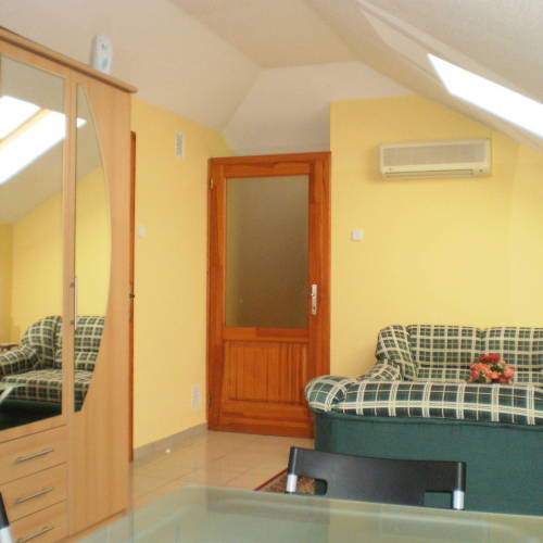 Apartament standard lCD TV cu 1 camera pentru 4 pers. (se poate solicita pat suplimentar)