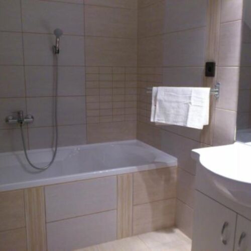 Apartament cu aer condiționat cu panoramă cu 4 camere pentru 12 pers.