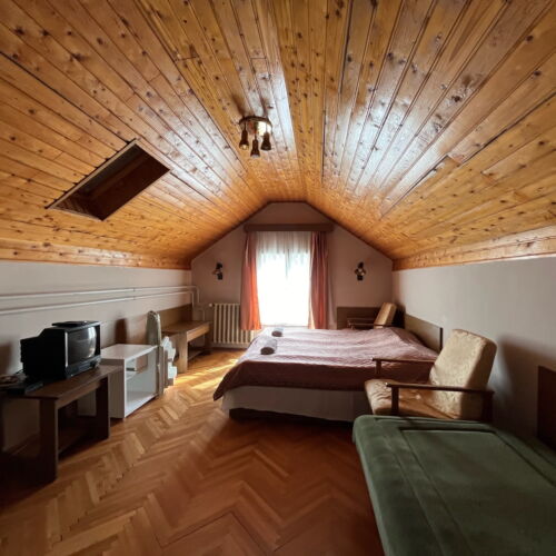 Camera tripla standard (se poate solicita pat suplimentar)