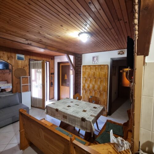 Apartament 4-osobowy na parterze Family z 2 pomieszczeniami sypialnianymi (możliwa dostawka)