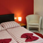 Romantik Apartman s manželskou postelí s 1 ložnicí v přízemí (s možností přistýlky)