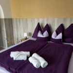 Gold 1-Room Balcony Apartment for 2 Persons (extra bed available)