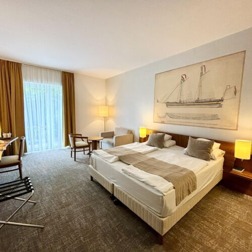 Camera dubla standard la parter (se poate solicita pat suplimentar)