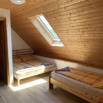 2-Zimmer-Apartment für 5 Personen im Dachgeschoss mit Klimaanlage