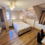 Standard Pokoj s manželskou postelí v podkroví