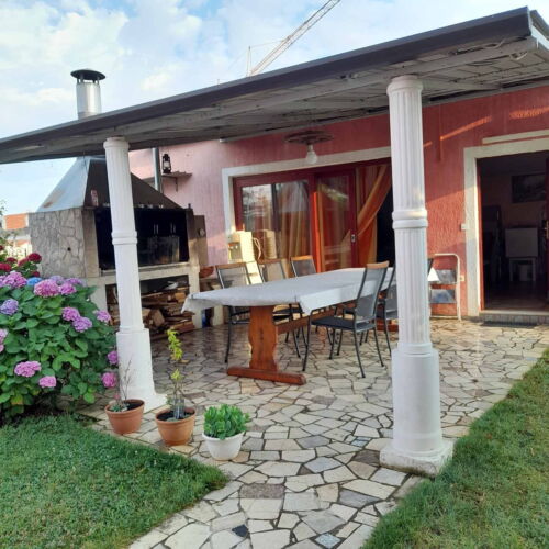 Apartament 3-osobowy na parterze Lila z 1 pomieszczeniem sypialnianym (możliwa dostawka)