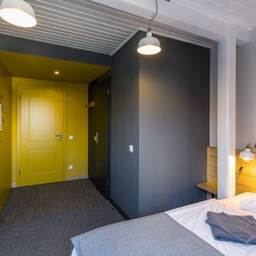 Upstairs Twin Room ensuite (extra bed available)