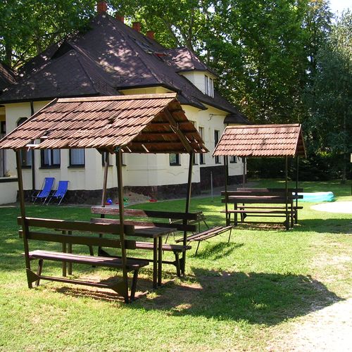 Cabană standard la mansardă pentru 11 pers. (se inchirieaza doar integral)