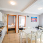 Upstairs Lux 3-Room Apartment for 6 Persons