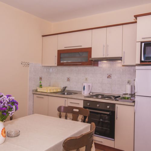 Apartament 9-osobowy na piętrze z widokiem na ogród z 3 pomieszczeniami sypialnianymi