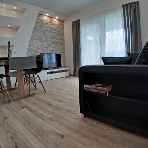 Apartament 4-osobowy Przyjemny wystrój wnętrz z widokiem na morze z 2 pomieszczeniami sypialnianymi (możliwa dostawka)