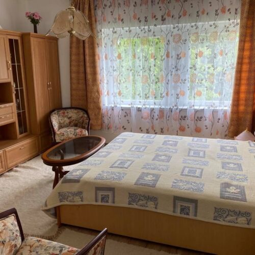Panoramic Whole House 1-Room Apartment for 10 Persons (extra bed available)