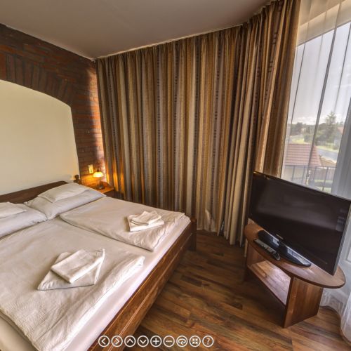 Camera dubla standard cu balcon (se poate solicita pat suplimentar)