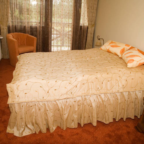 Camera dubla la etaj cu baie