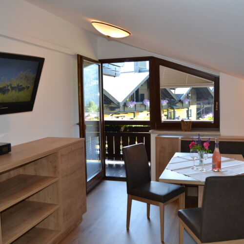 Apartament cu balcon cu baie cu 1 camera pentru 3 pers.