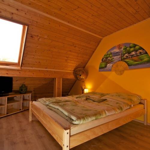 View to the Lake 3-Room Apartment for 8 Persons with Shower