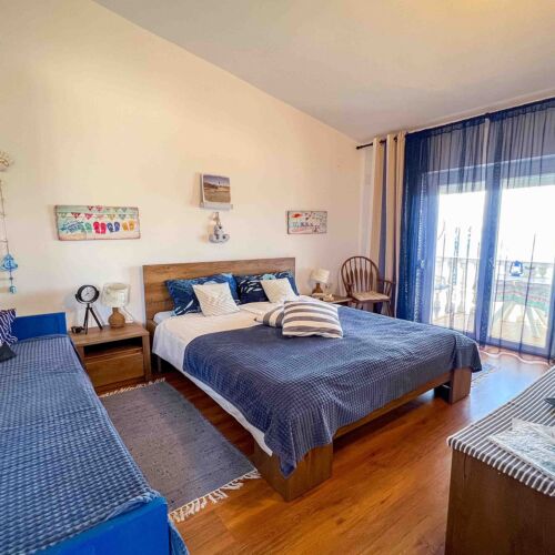 Sea View Upstairs 2-Room Apartment for 4 Persons (extra bed available)