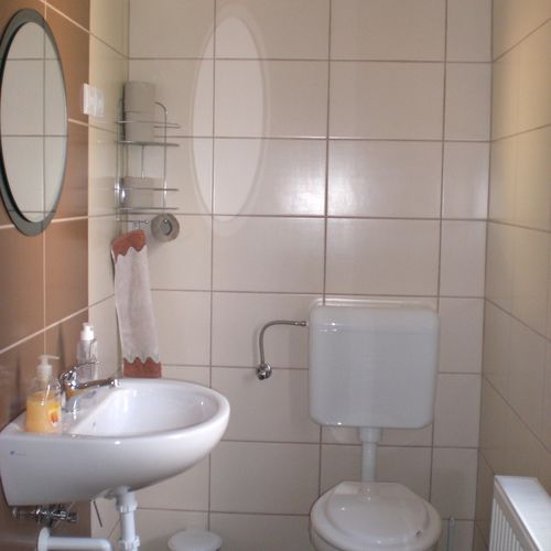 Upstairs Balcony Triple Room