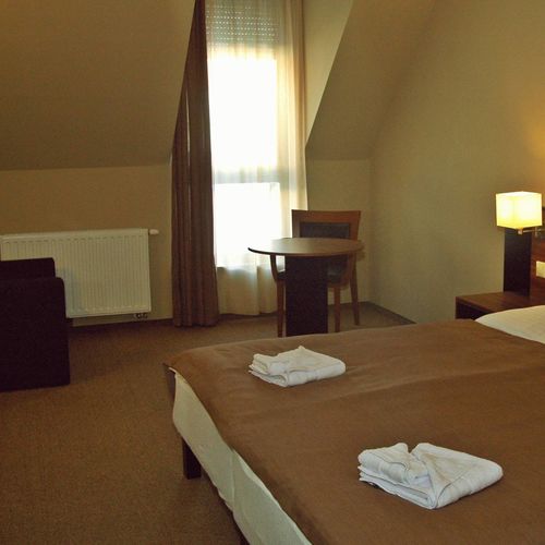 Superior Twin Room ensuite (extra beds available)